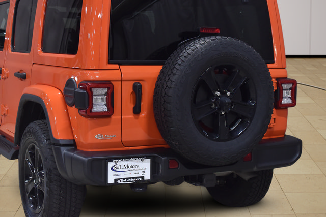 Used 2023 Jeep Wrangler Unlimited Sahara AWD/4WD image 30