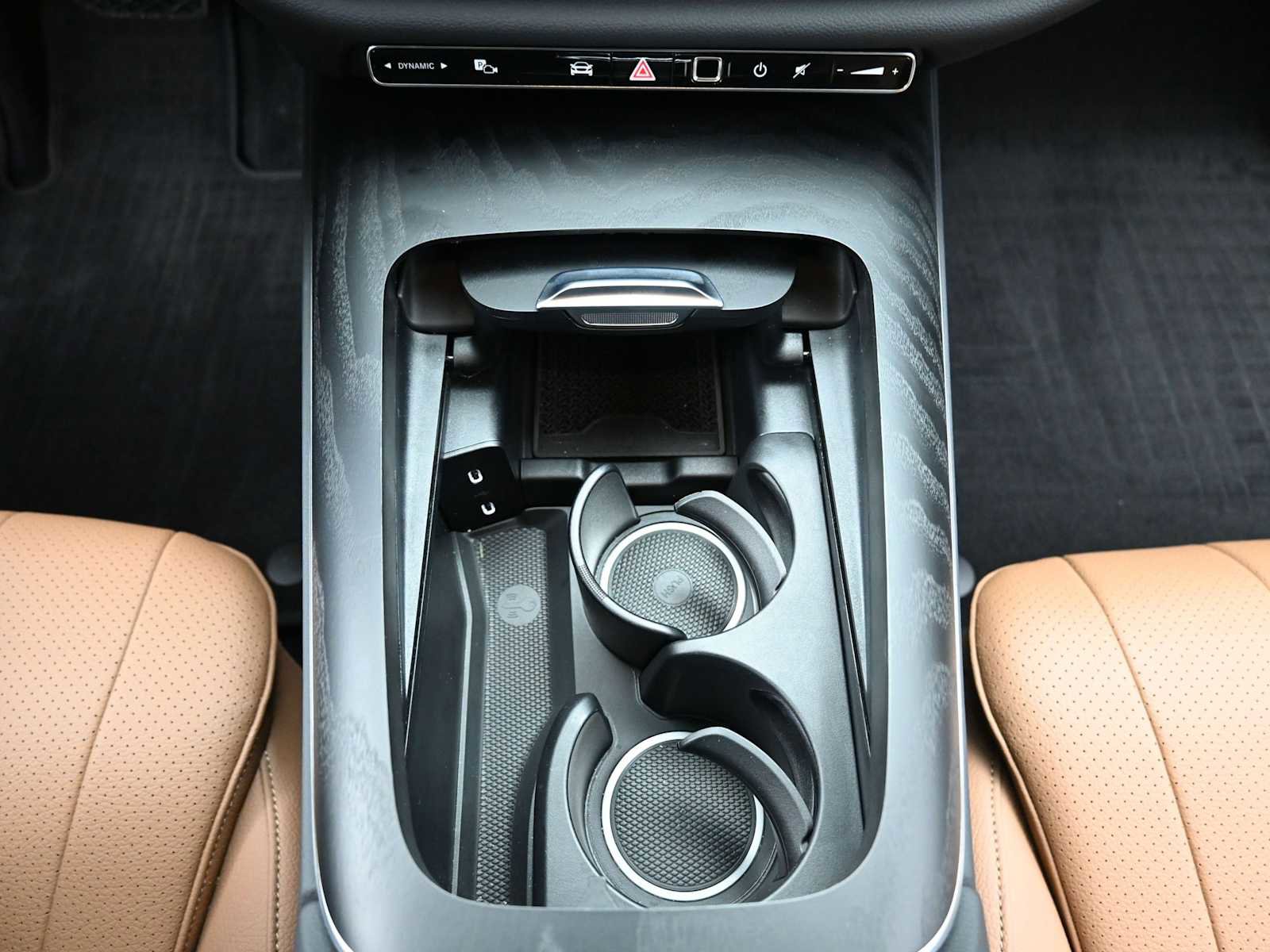 Used 2025 Mercedes-Benz E 450 4MATIC Sedan image 16