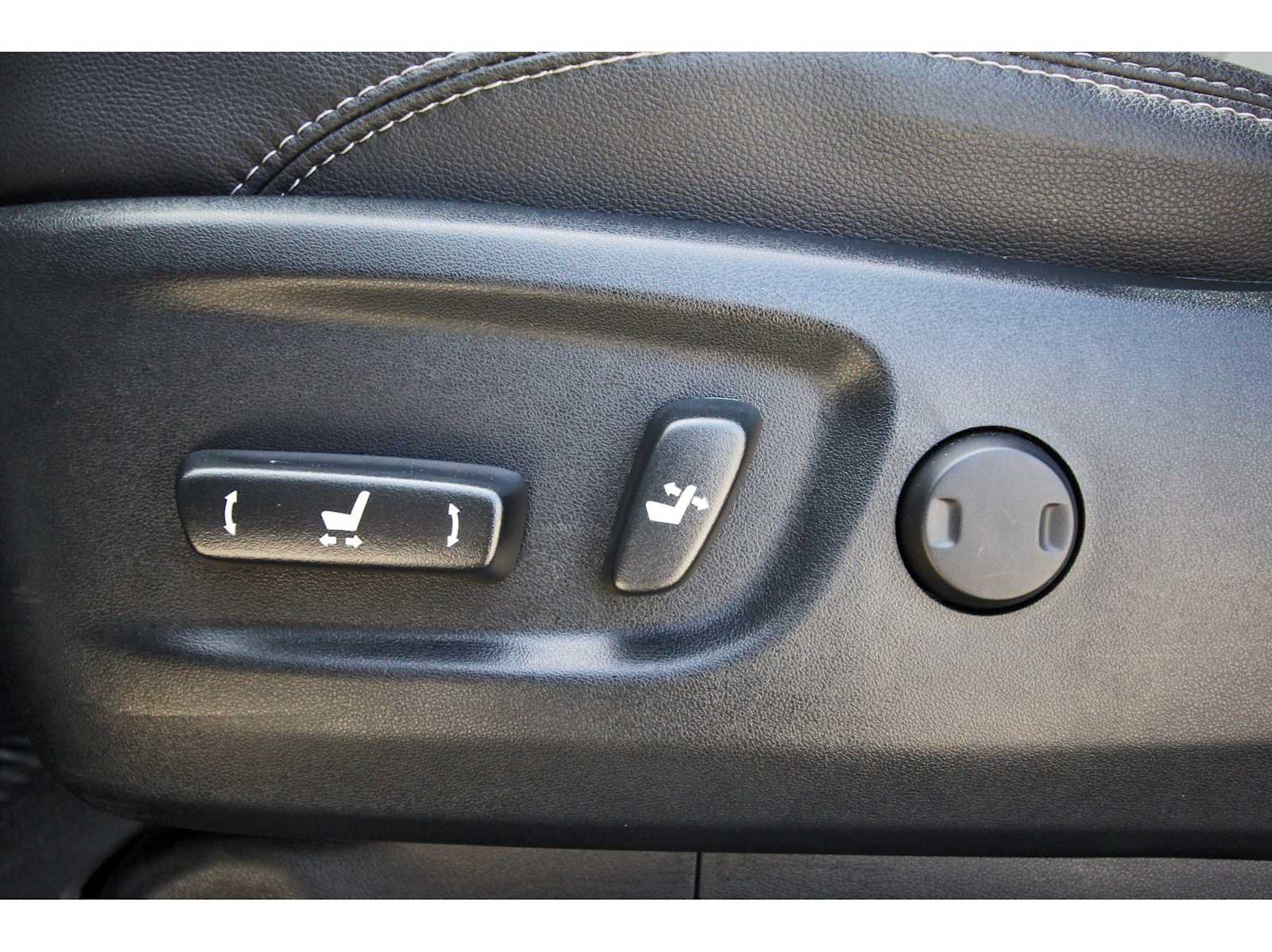 Used 2023 Toyota 4Runner SR5 Premium w/ Moonroof Package RWD image 27