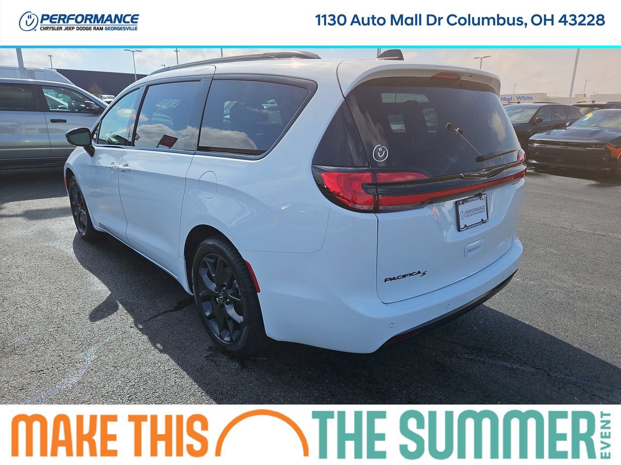 New 2026 Chrysler Pacifica Select w/ S Appearance Package FWD image 5