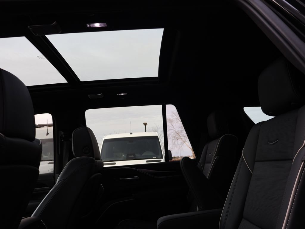 Used 2021 Cadillac Escalade Sport w/ Driver Assist Tech Package image 14