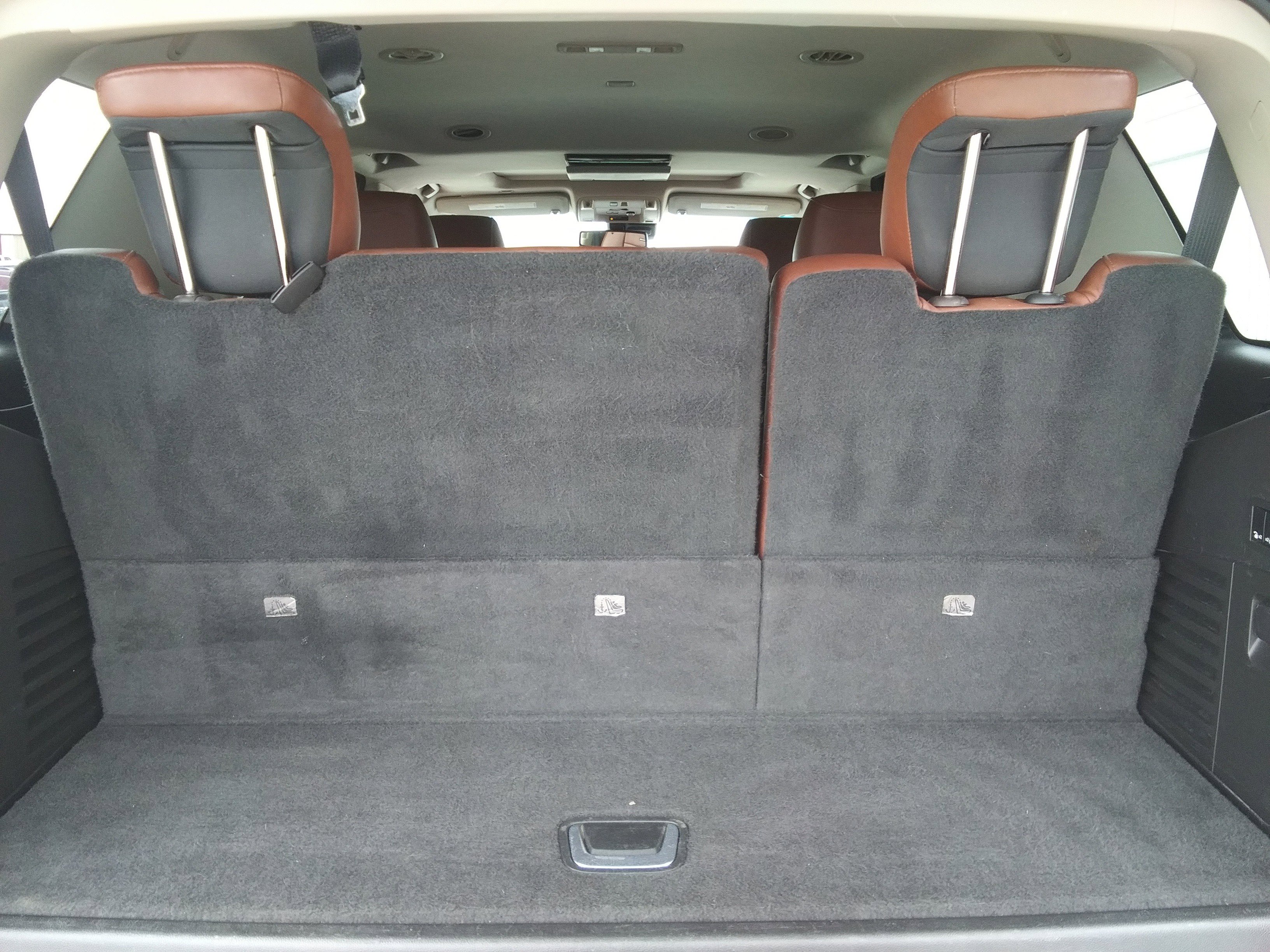 Used 2015 Cadillac Escalade Premium AWD/4WD image 8