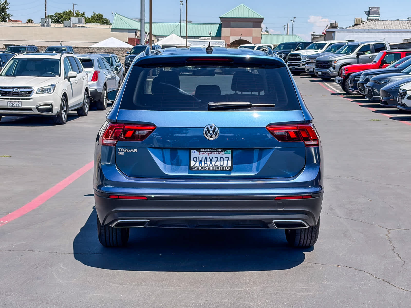 Used 2019 Volkswagen Tiguan SE FWD image 3