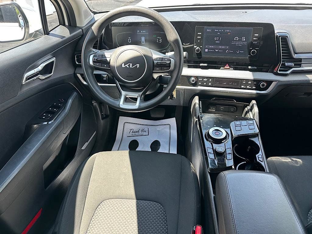 Used 2023 Kia Sportage LX AWD/4WD image 18