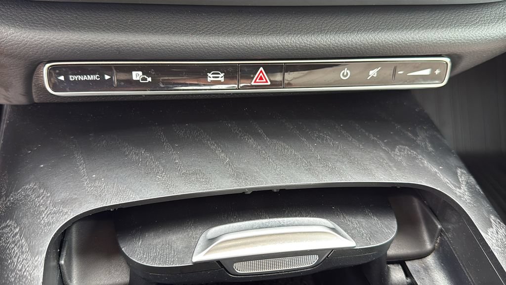 Certified 2025 Mercedes-Benz E 350 4MATIC Sedan image 31
