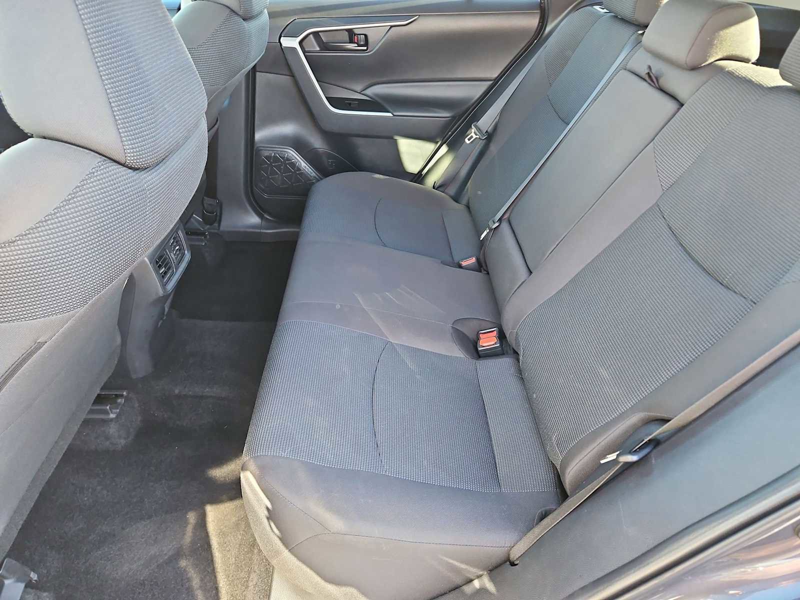 Used 2024 Toyota RAV4 LE image 18