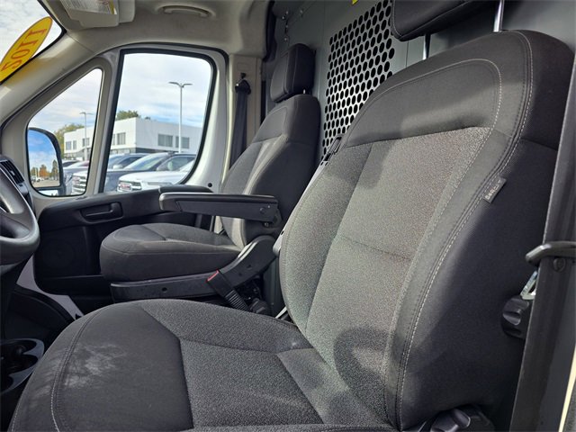 Used 2017 RAM ProMaster 2500 w/ Interior Convenience Group image 16