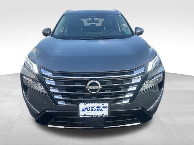 Used 2024 Nissan Rogue Platinum w/ Platinum Premium Package image 9