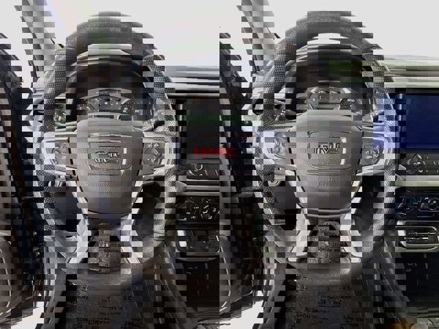 Used 2021 GMC Acadia SLE w/ Driver Convenience Package FWD image 11