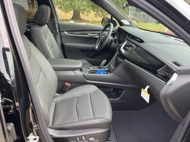 New 2025 Cadillac XT6 Sport w/ LPO, Floor Liner Package image 36