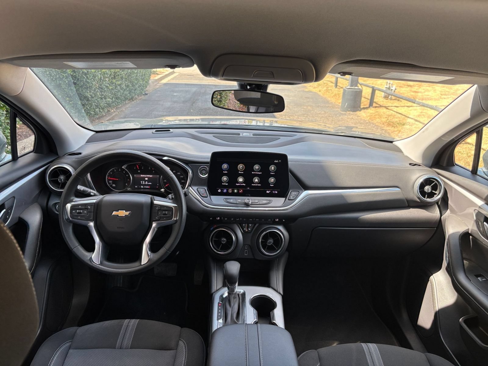 Used 2025 Chevrolet Blazer LT FWD image 34