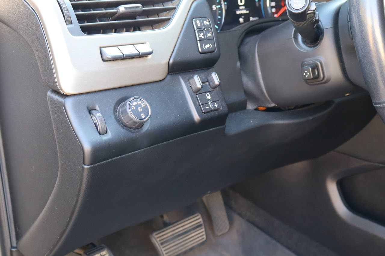 Used 2018 GMC Yukon XL Denali w/ Denali Ultimate Package RWD image 18