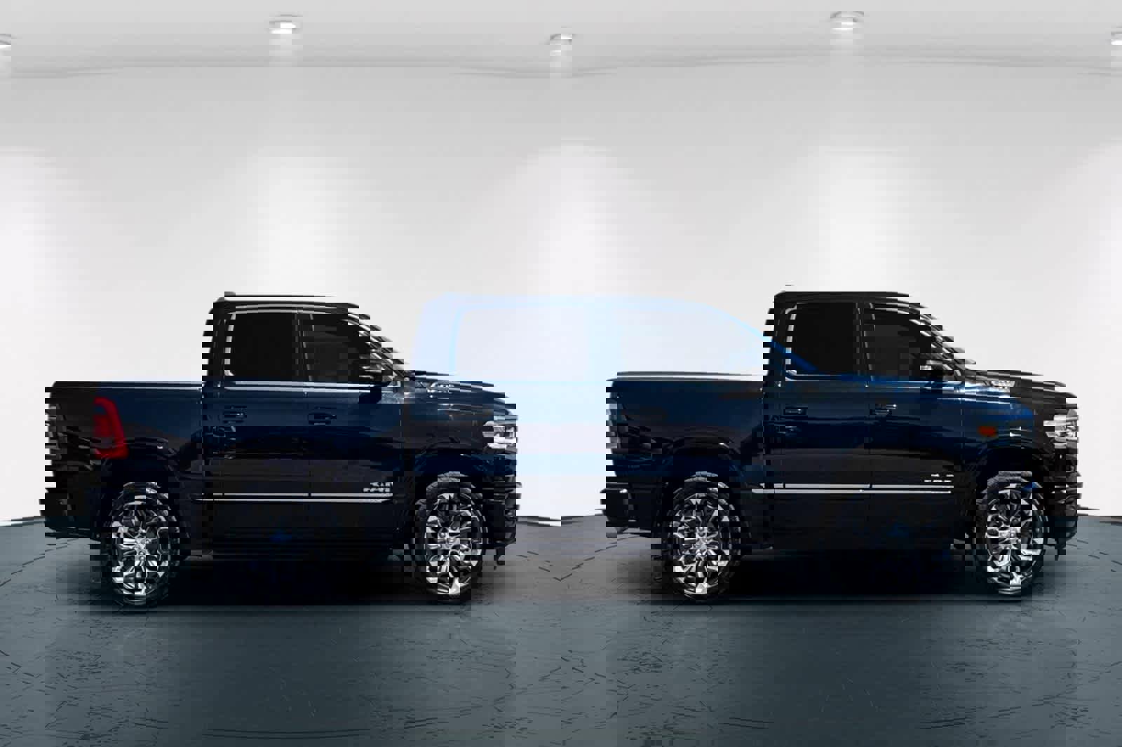 Used 2019 RAM 1500 Limited image 6