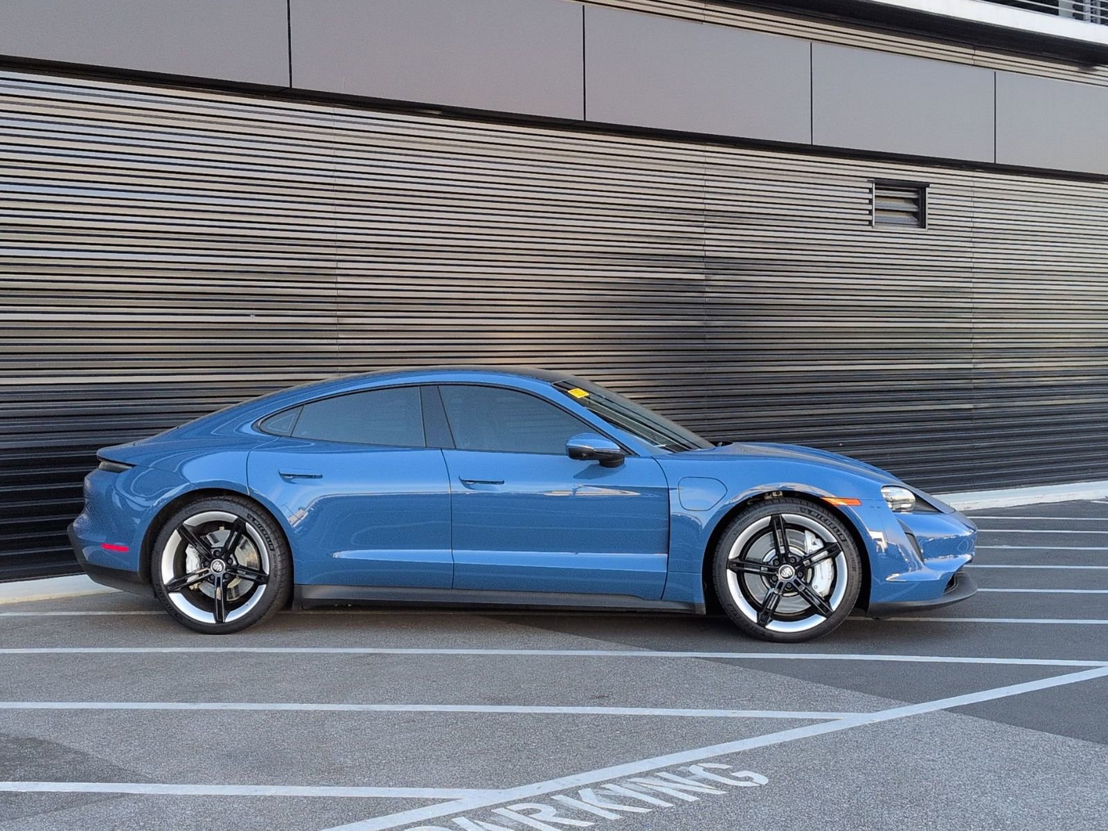 Certified 2023 Porsche Taycan image 8