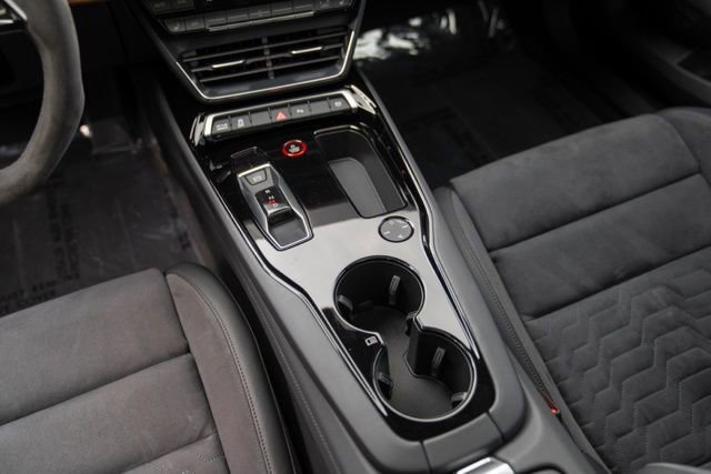 Used 2022 Audi e-tron GT Premium Plus AWD/4WD image 39