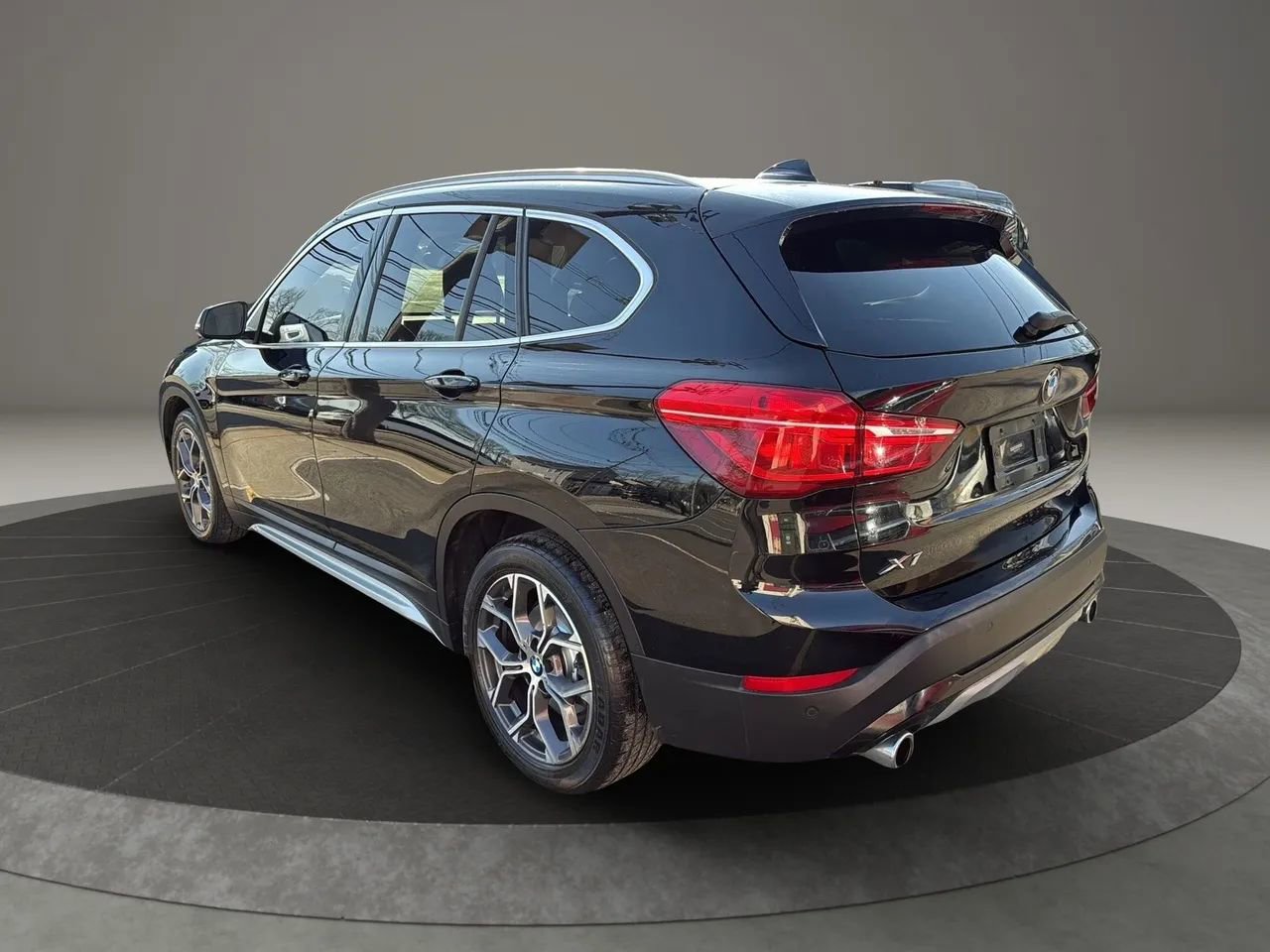 Used 2020 BMW X1 xDrive28i w/ Convenience Package image 7