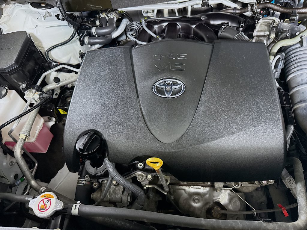 Certified 2021 Toyota Highlander XLE AWD/4WD image 34