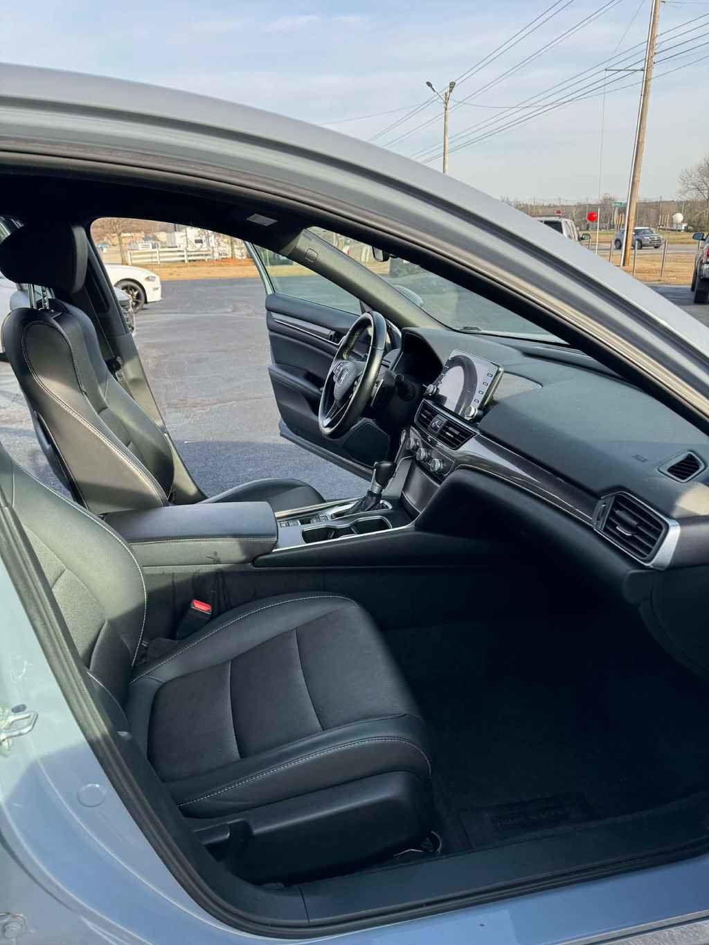 Used 2021 Honda Accord Sport image 12