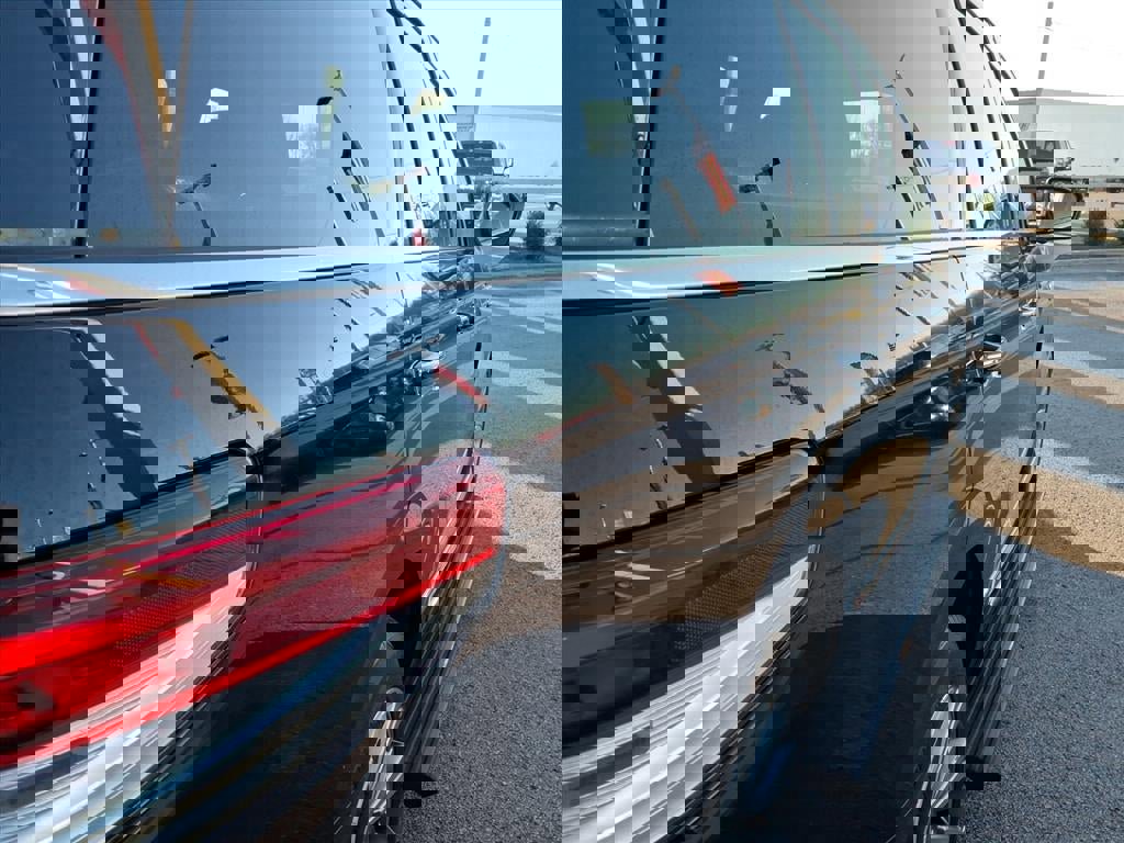 Used 2024 Lincoln Navigator Reserve image 22