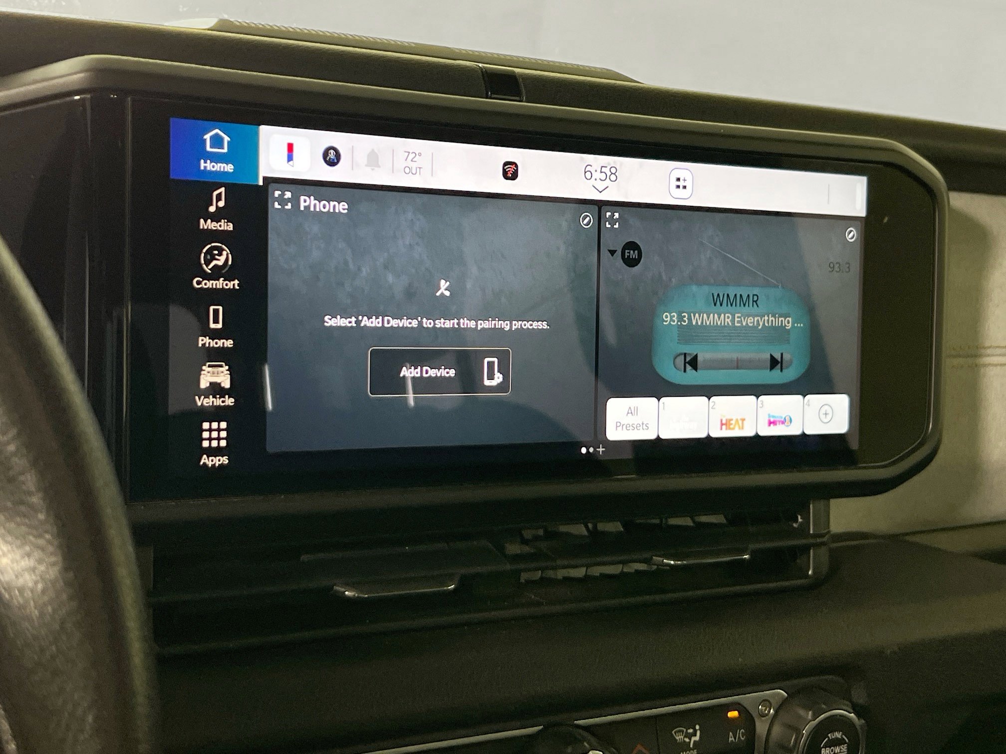 Used 2024 Jeep Gladiator Sport image 14