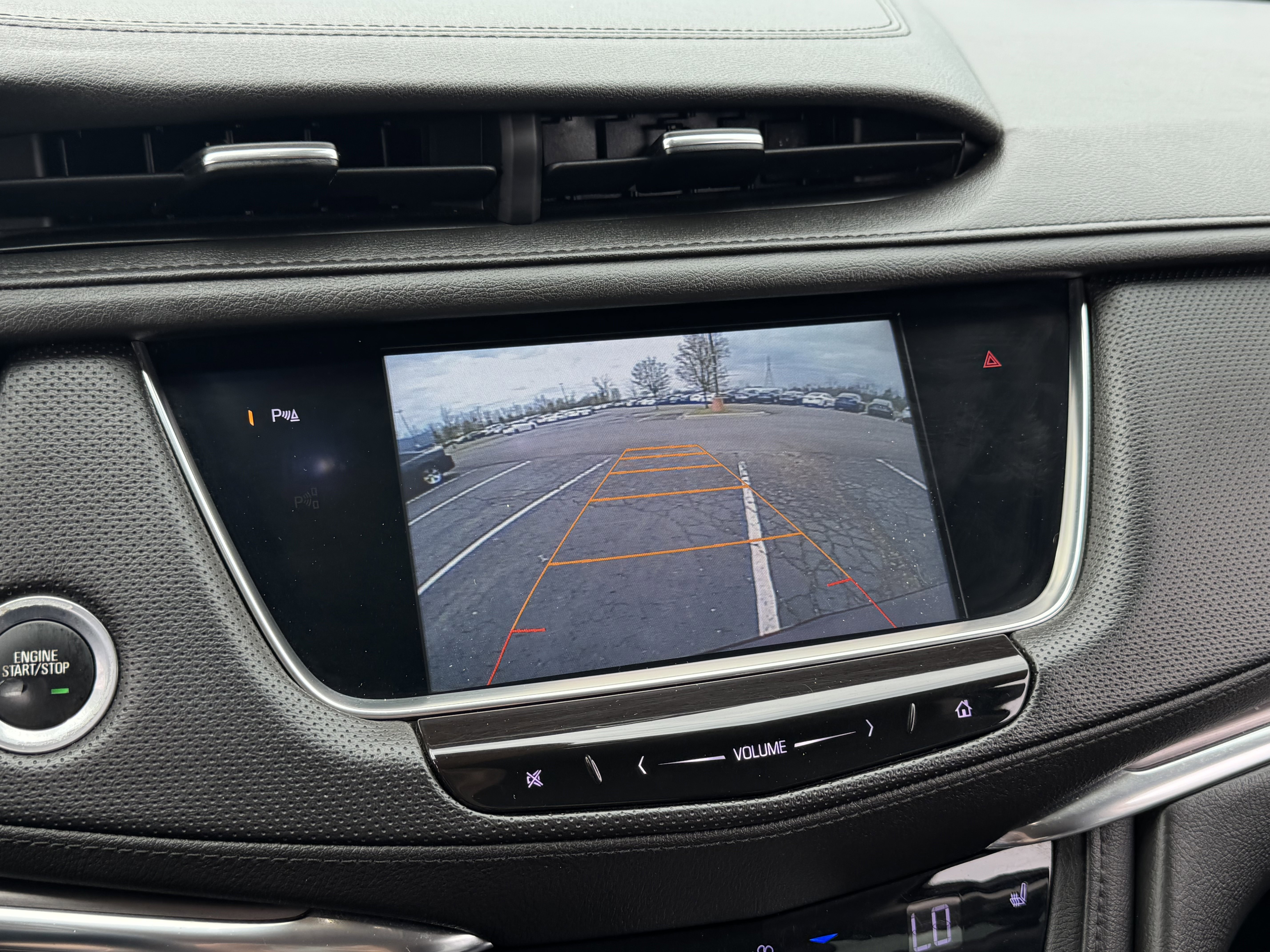 Used 2017 Cadillac XT5 Luxury w/ Driver Awareness Package image 26