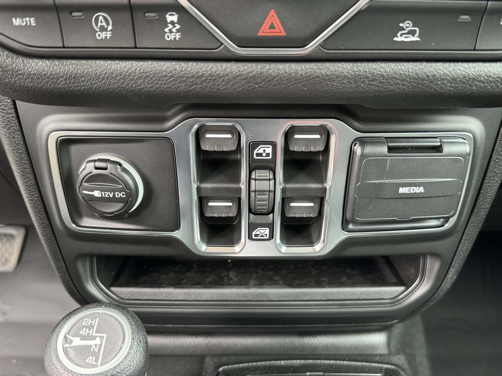 New 2026 Jeep Gladiator Sport AWD/4WD image 20