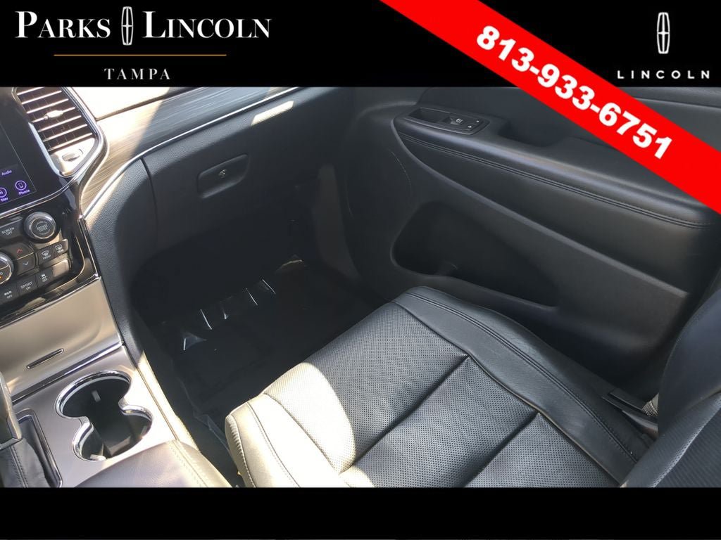 Used 2019 Jeep Grand Cherokee Limited w/ Luxury Group II AWD/4WD image 15