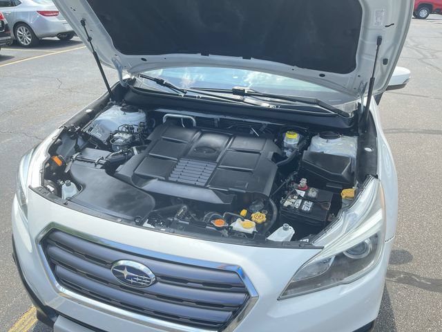 Used 2017 Subaru Outback 3.6R Touring w/ Popular Package #5A AWD/4WD image 31