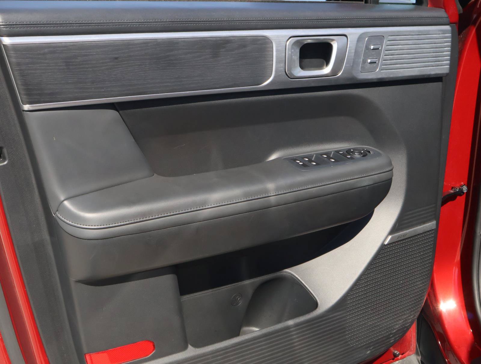 Used 2025 Hyundai Santa Fe Limited FWD image 15