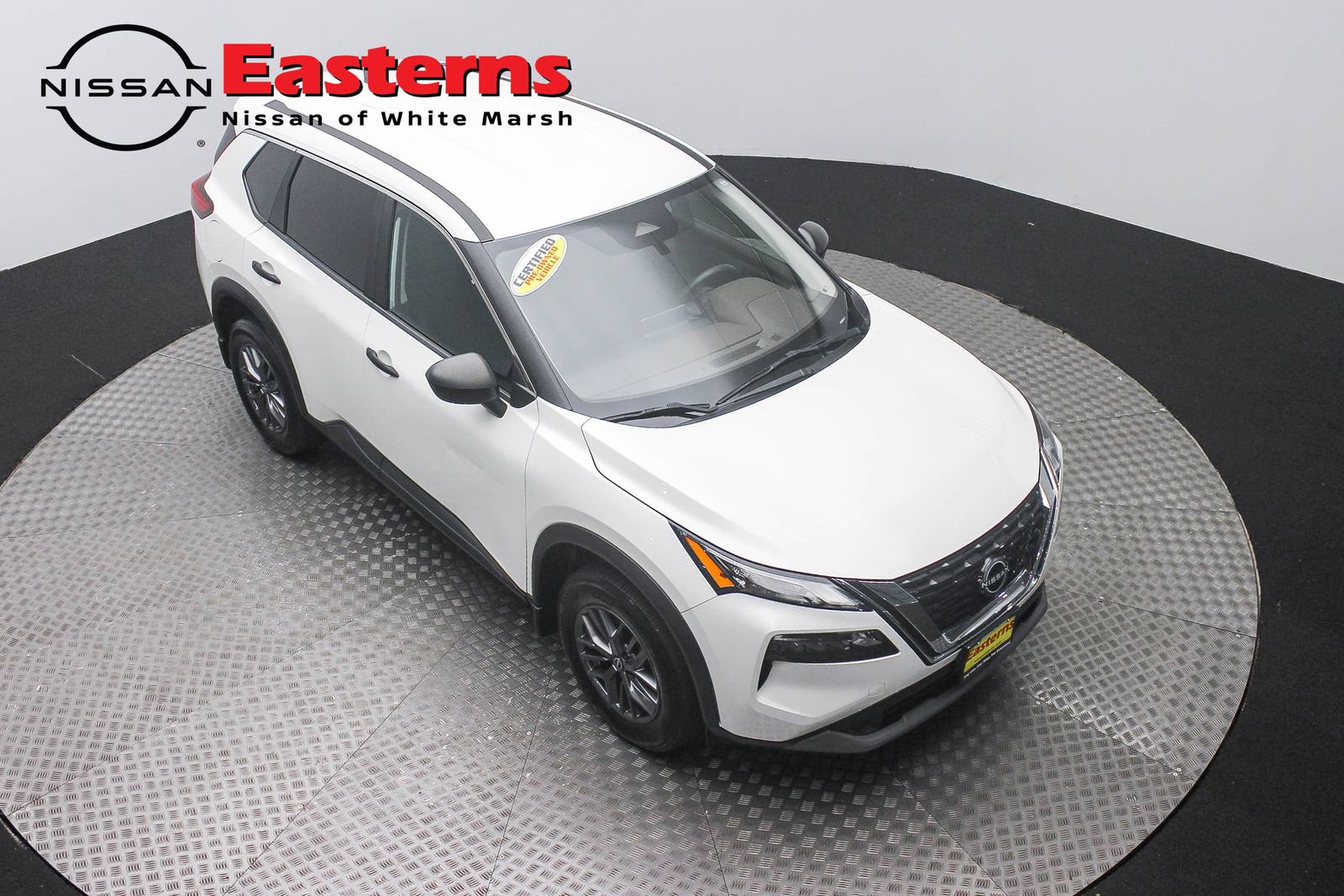 Used 2023 Nissan Rogue S AWD/4WD image 3