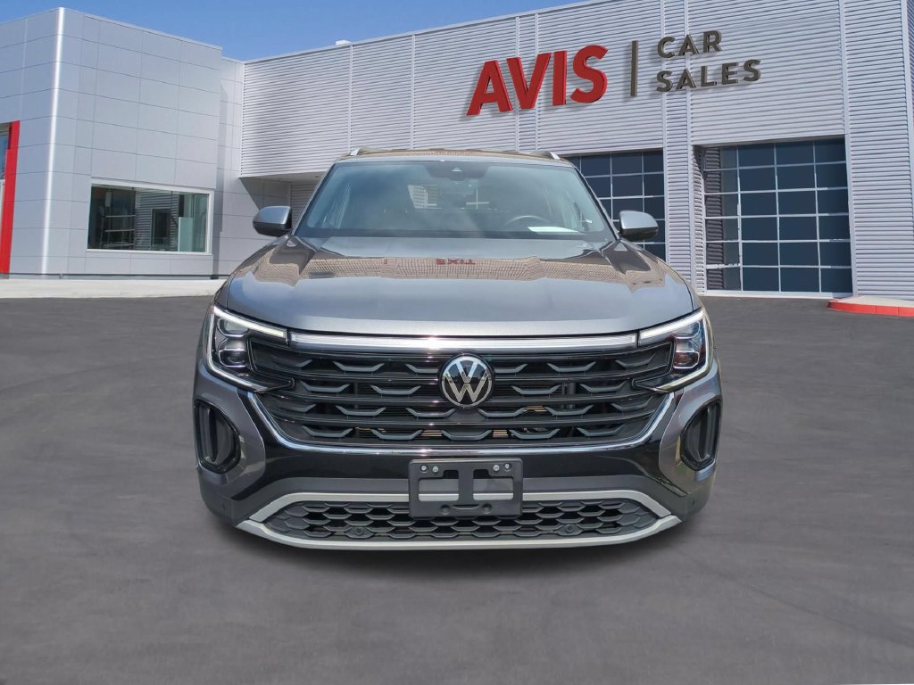 Used 2025 Volkswagen Atlas Cross Sport SE FWD image 2
