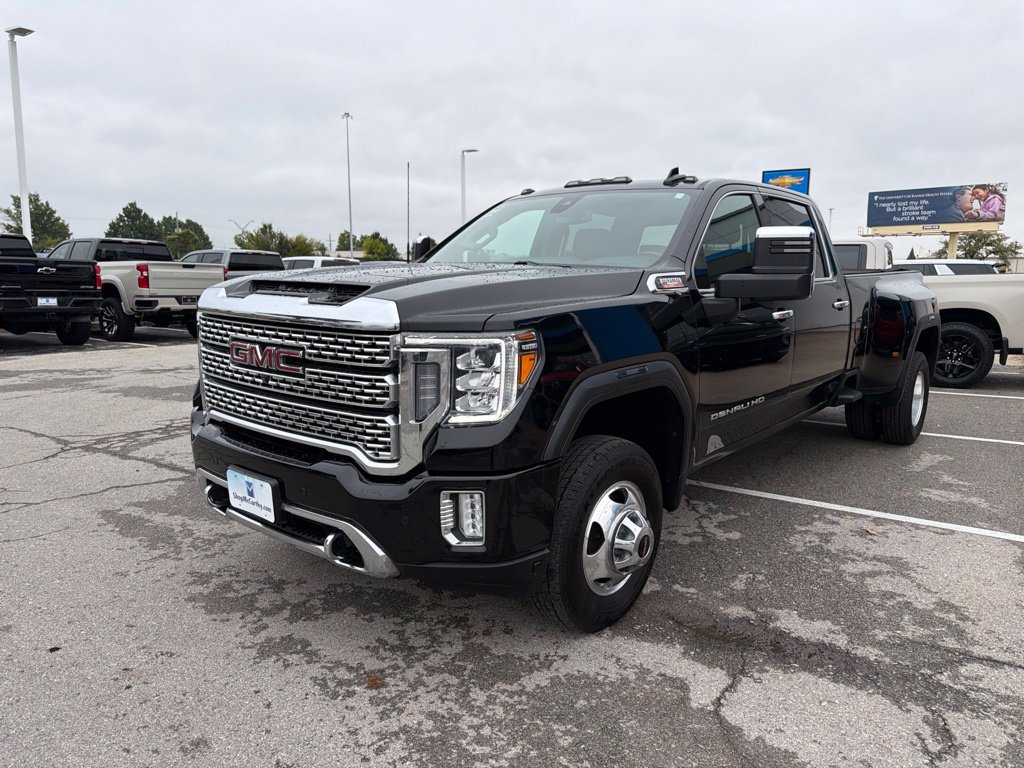 Used 2022 GMC Sierra 3500 Denali AWD/4WD image 7