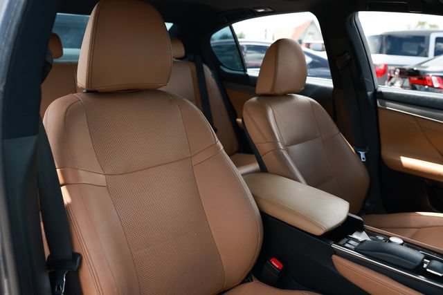 Used 2013 Lexus GS 350 w/ F Sport Pkg RWD image 19