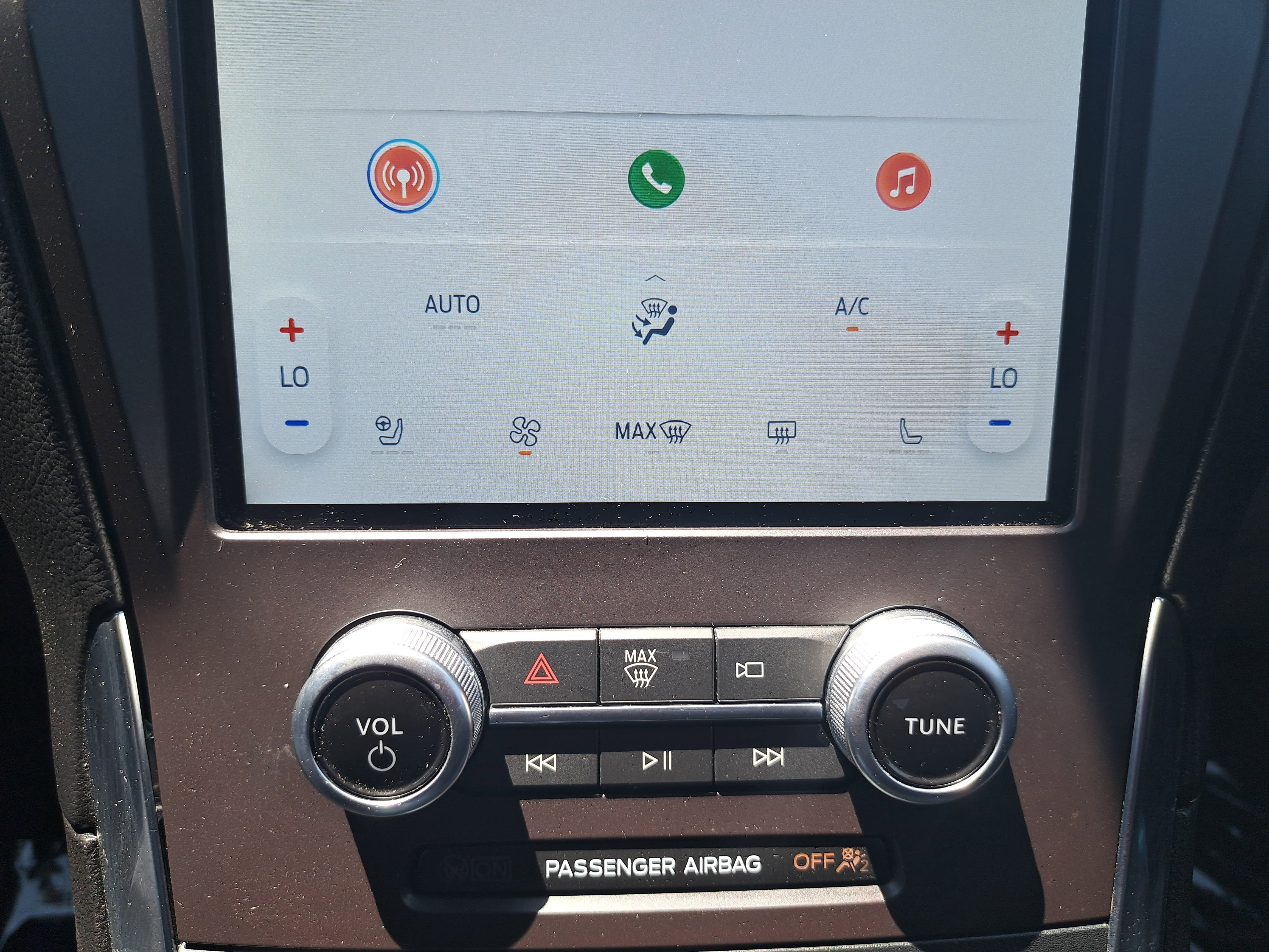 Used 2021 Ford Edge Titanium AWD/4WD image 22