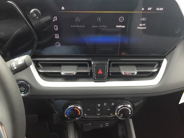 New 2025 Chevrolet TrailBlazer LT w/ LT Cold Weather Package image 17