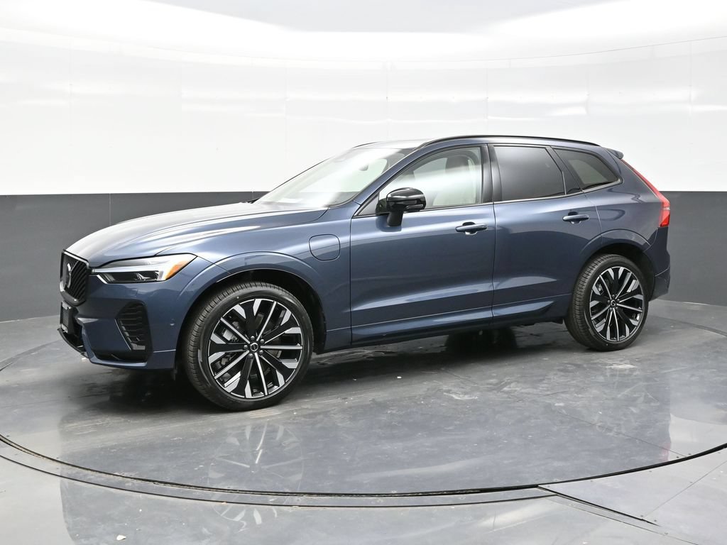 New 2026 Volvo XC60 T8 Ultra w/ Protection Package Premier AWD/4WD image 3