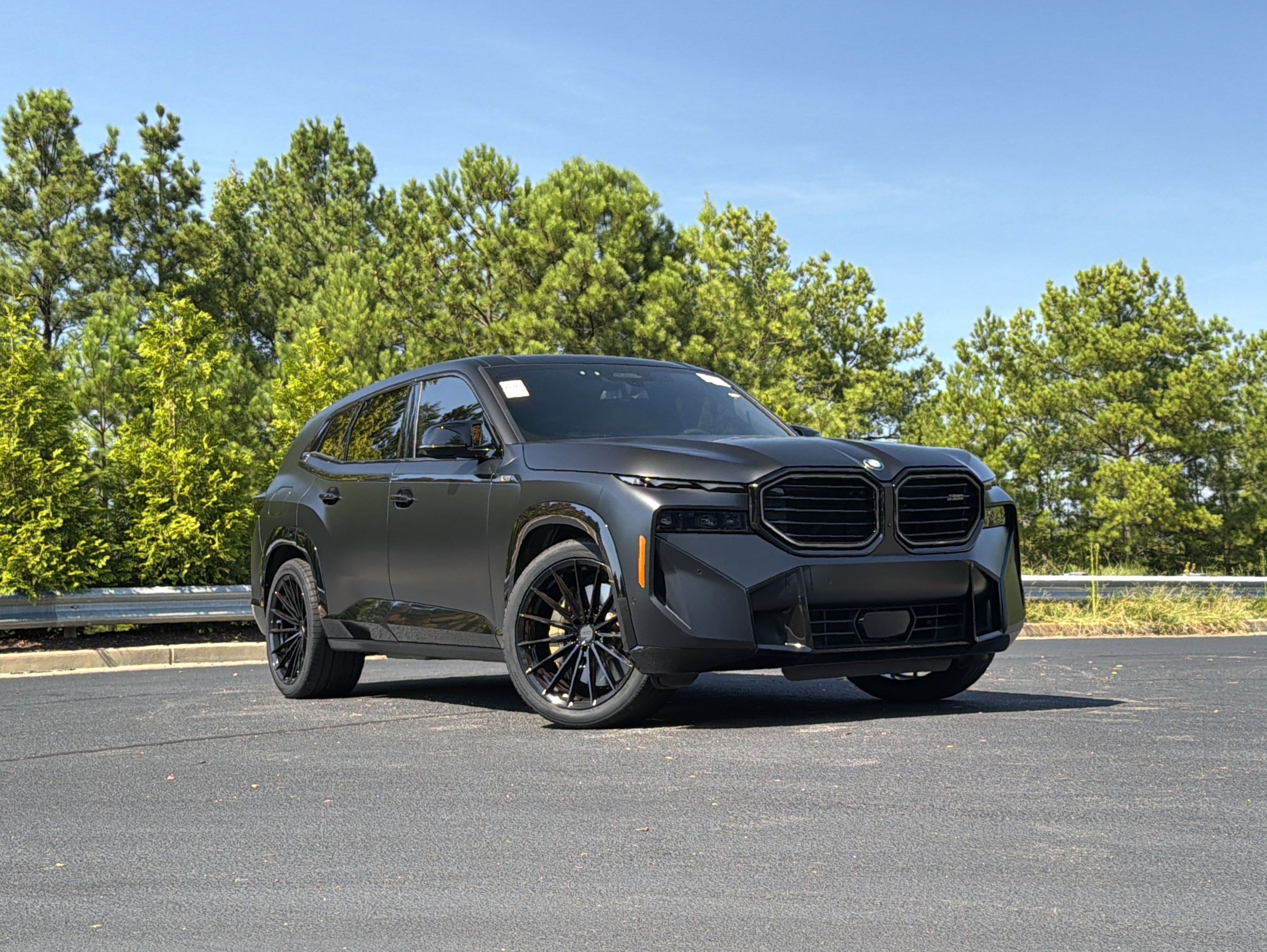 Used 2023 BMW XM AWD/4WD video 2