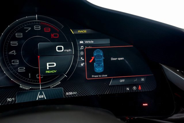 Used 2024 Ferrari SF90 Spider image 33