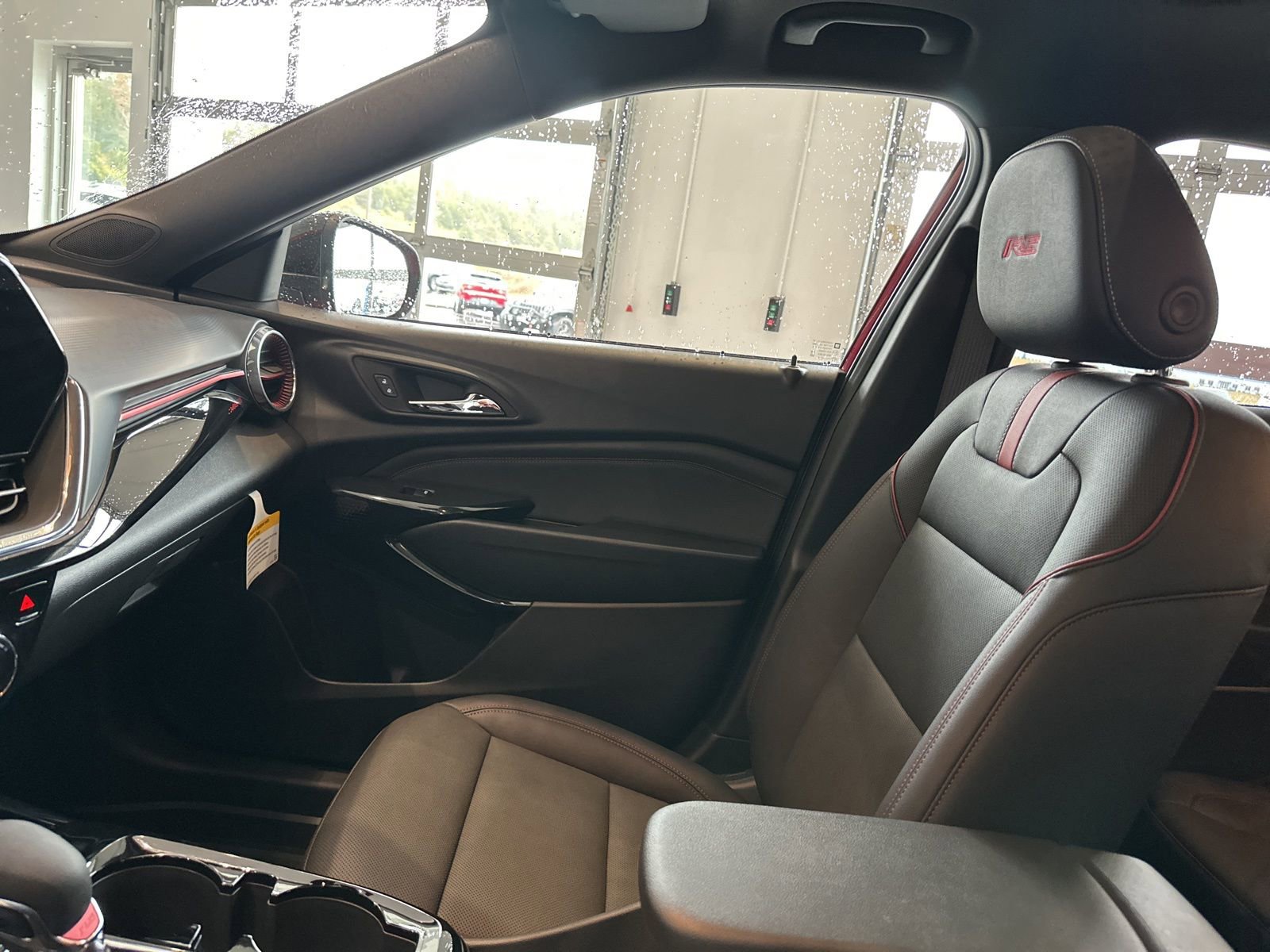 New 2026 Chevrolet Trax RS w/ Sunroof Package image 23