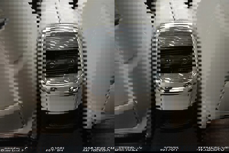 Used 2023 BMW 740i w/ Parking Assistance Package RWD image 25