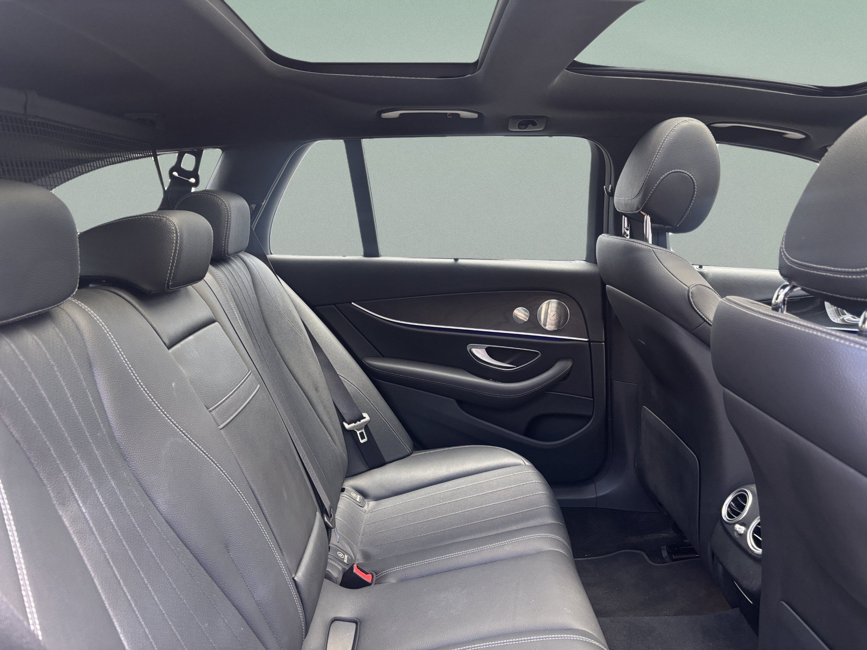Used 2022 Mercedes-Benz E 450 4MATIC All-Terrain Wagon image 28