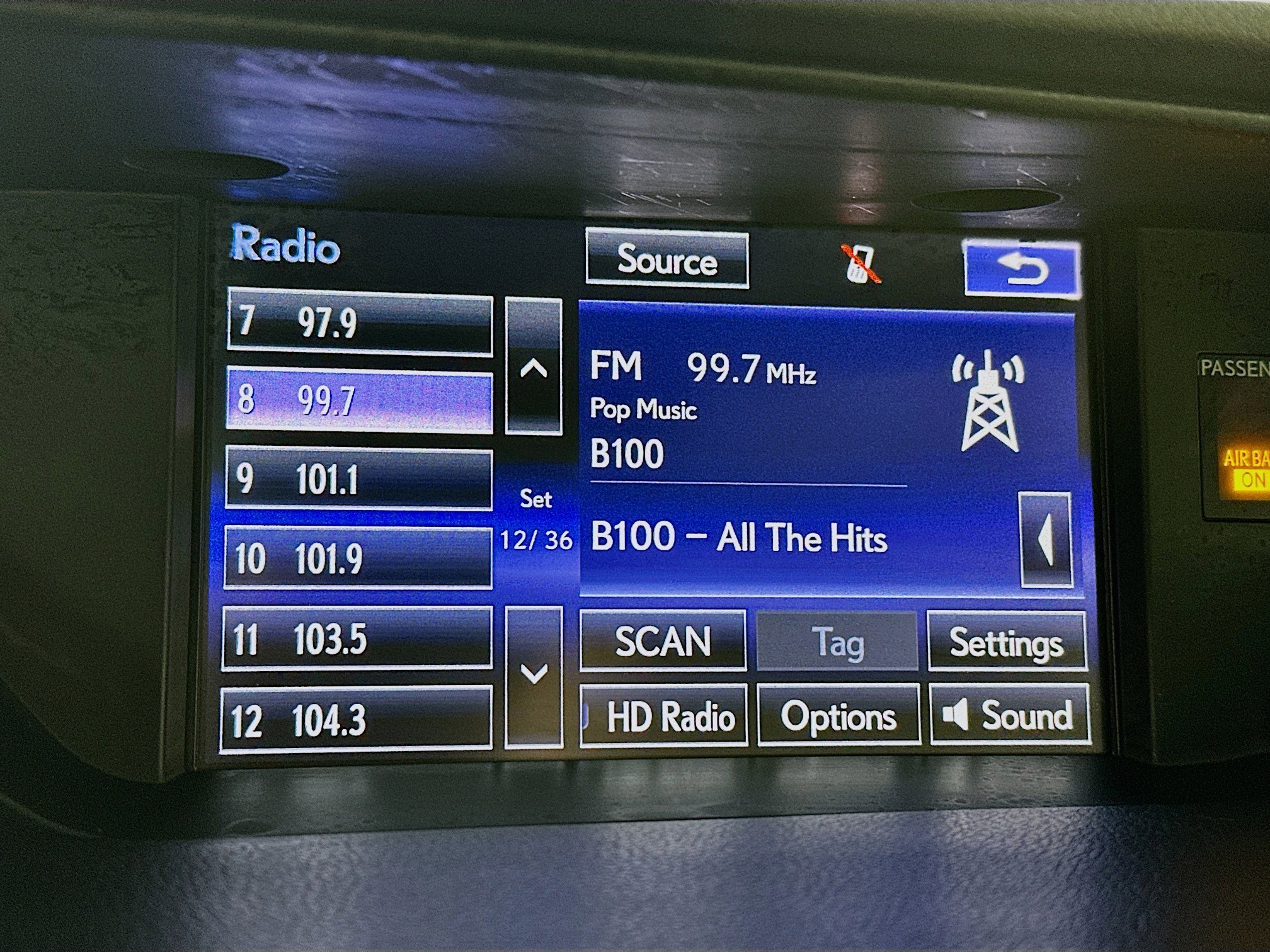 Used 2015 Lexus ES 300h image 15