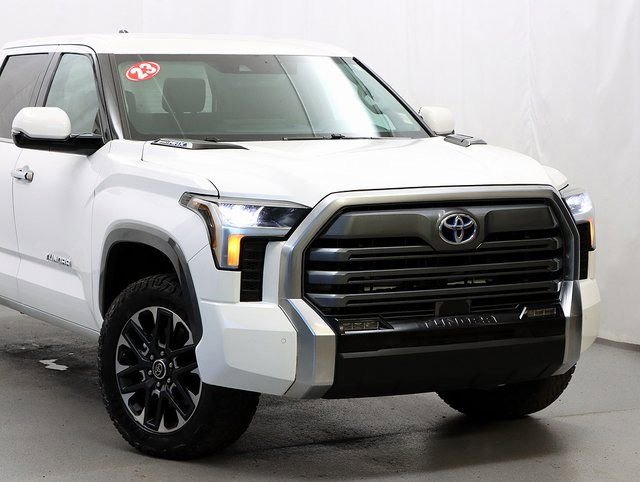 Used 2023 Toyota Tundra Limited image 2