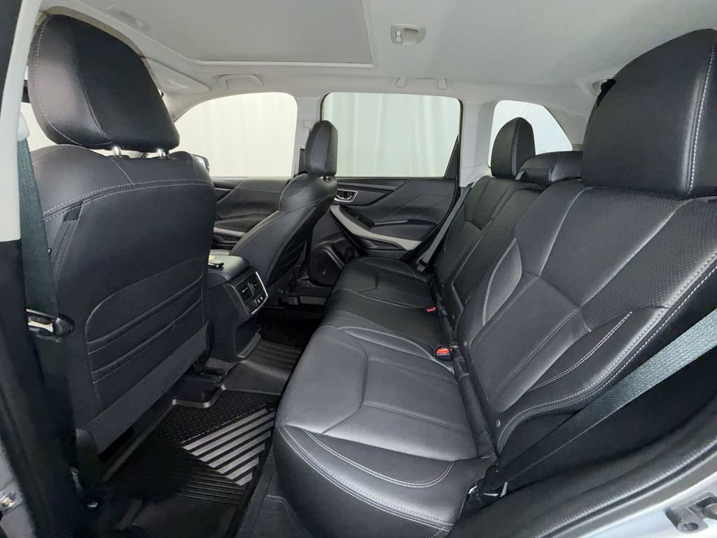 Used 2023 Subaru Forester Limited image 12