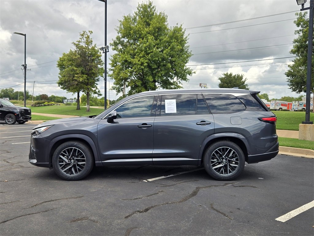 Used 2024 Lexus TX 350 FWD image 4