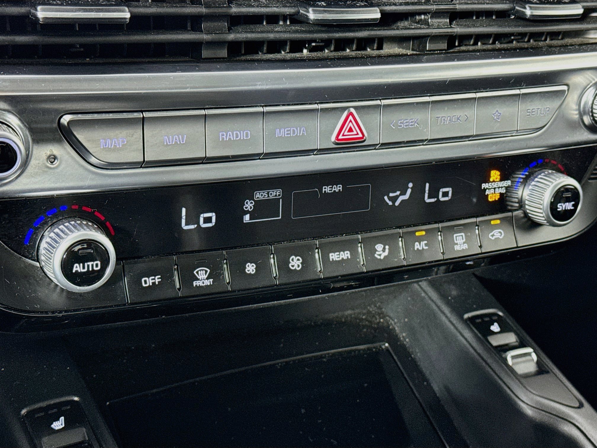 Used 2022 Kia Telluride S FWD image 16