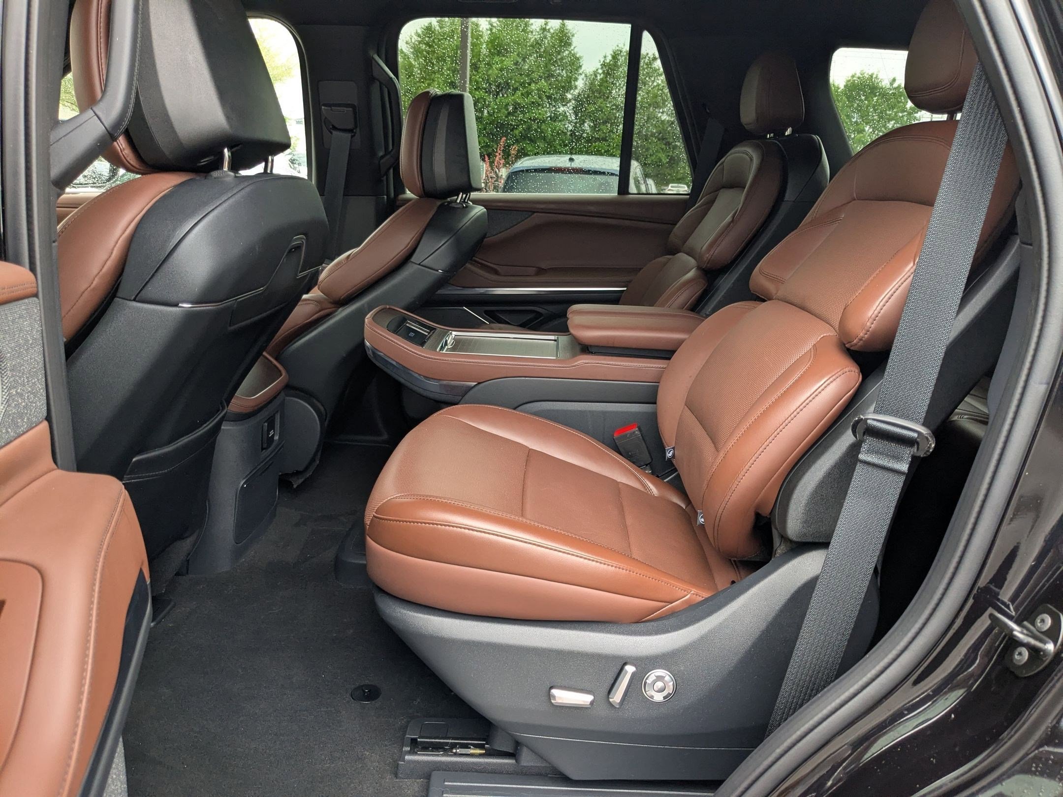 Used 2025 Lincoln Navigator Reserve image 19