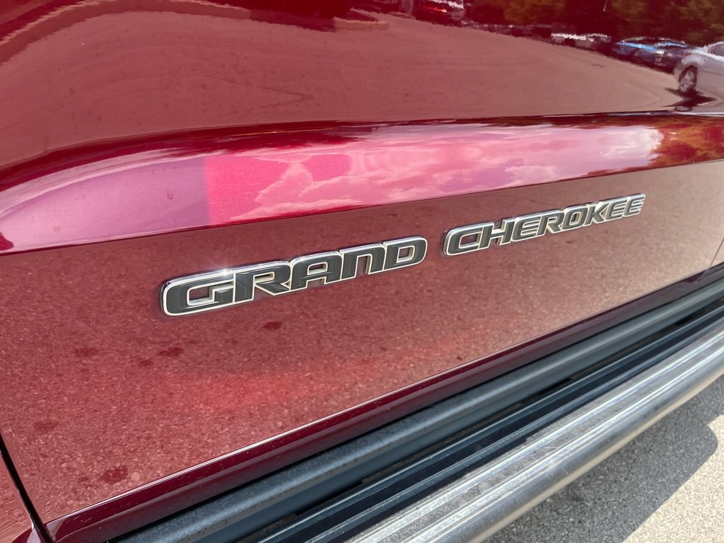 Used 2017 Jeep Grand Cherokee Limited w/ Luxury Group II RWD image 32