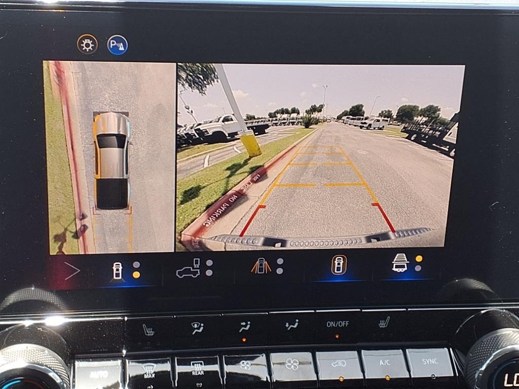 New 2025 Chevrolet Colorado LT w/ LT Convenience Package image 14