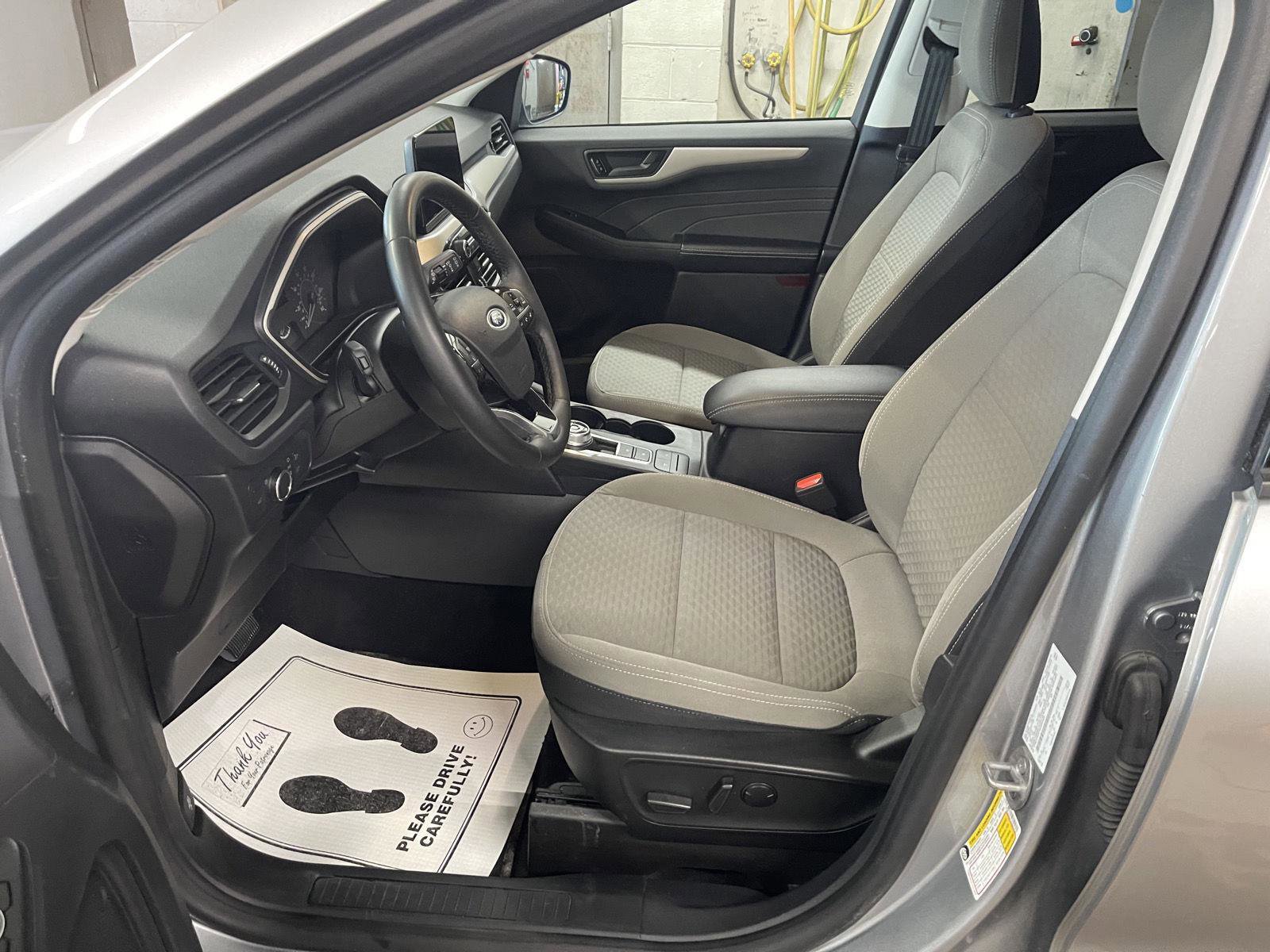 Used 2022 Ford Escape SE w/ Convenience Package image 11